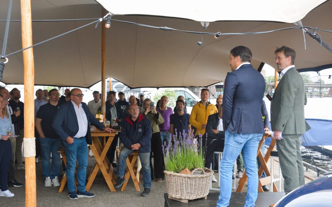 Polderborrel bij wereldspeler uit de Waarderpolder